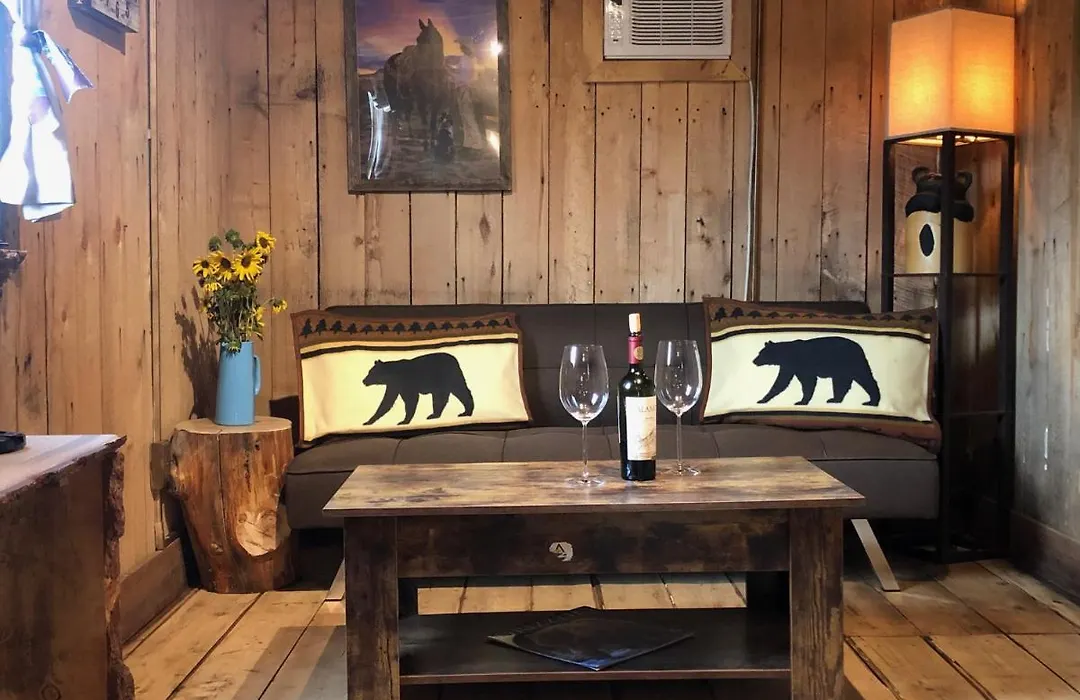 Double G Ranch & Guestlodge-1